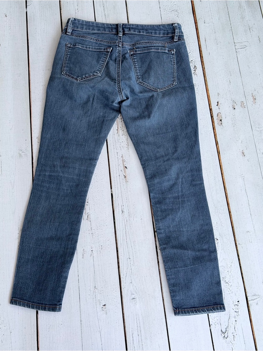 Women's High-Rise Straight Leg Jeans in Medium Blue - Picture 5 of 6
